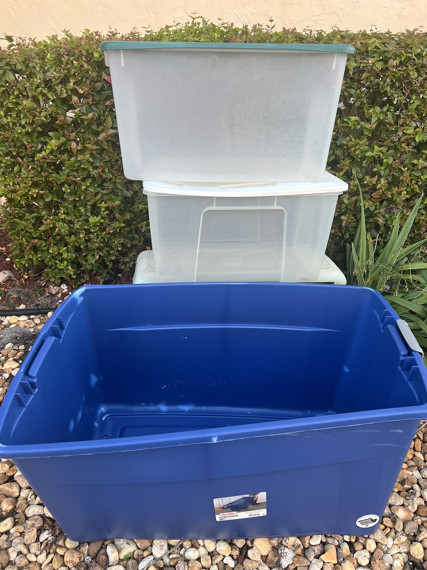 3 Storage Containers 