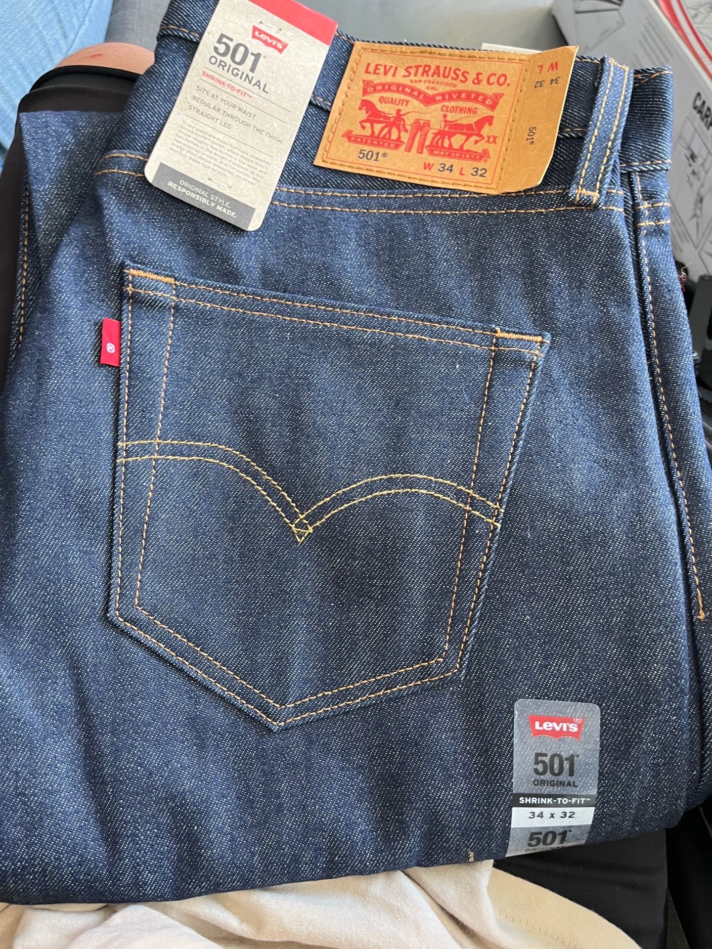 Levis 501 Shrink To Fit 34 x 32, Color Black And Rigid