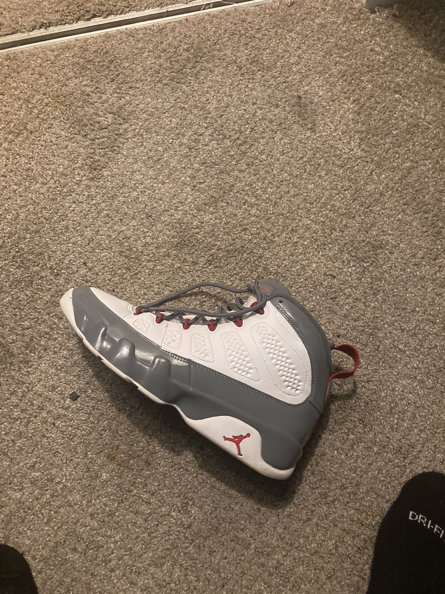 Air Jordans Retro 9 