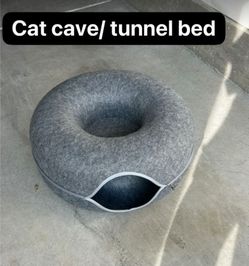 Cat Cave 