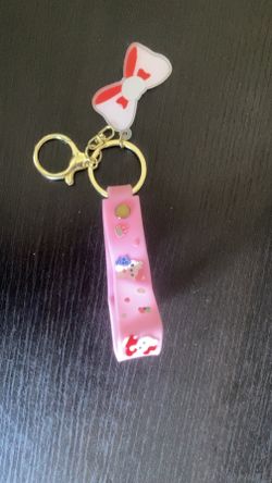 hello kitty keychain