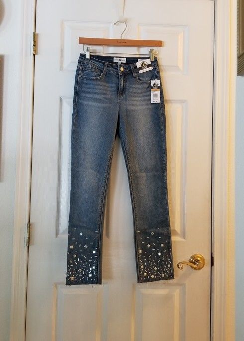 NWT Black Daisy Womens Kate Straight Leg Blue Jeans Size 3/26