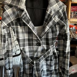 Celebrity Pink Jacket Size Small 