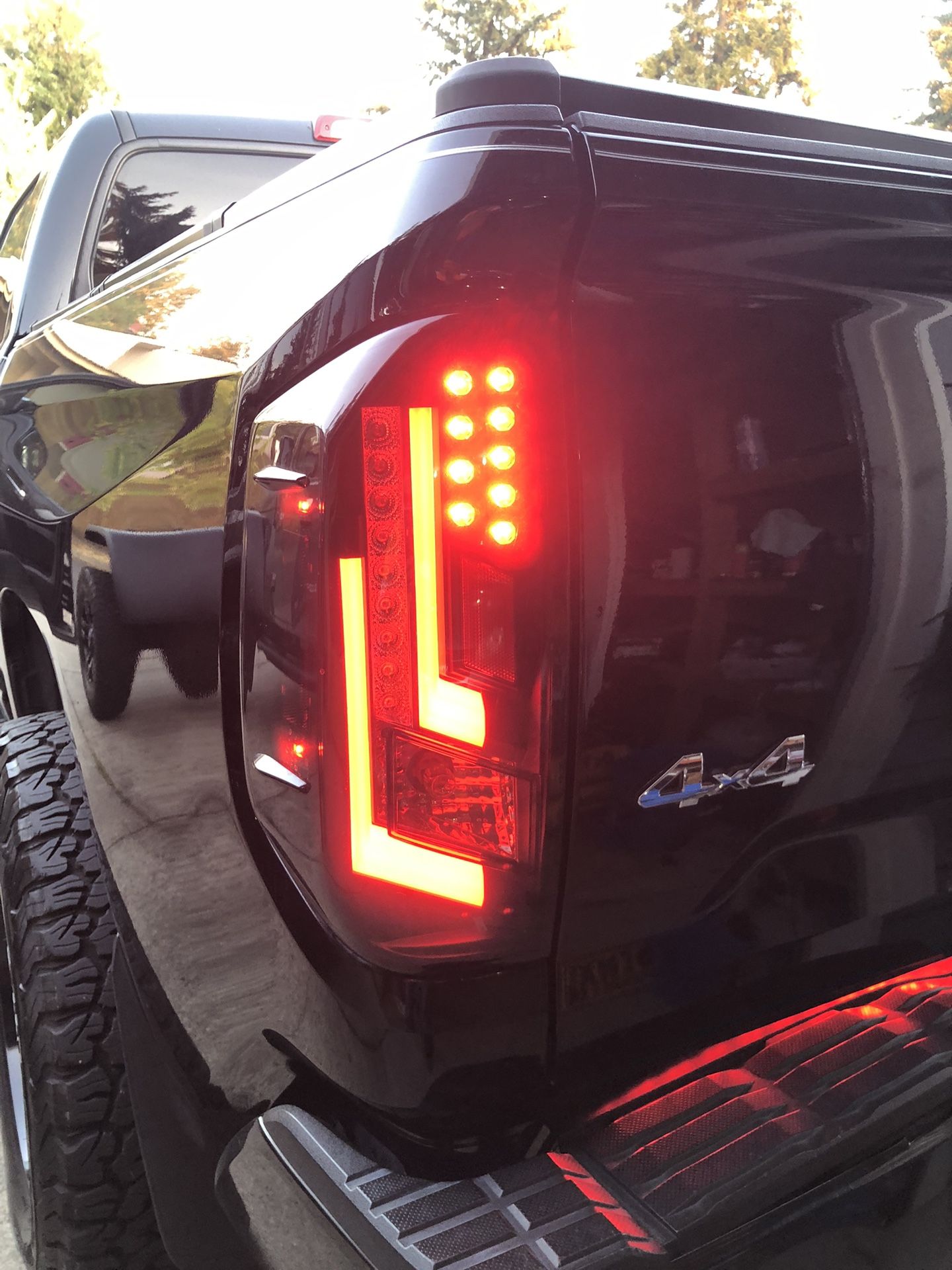 Toyota Tundra DRL LED Tail Light