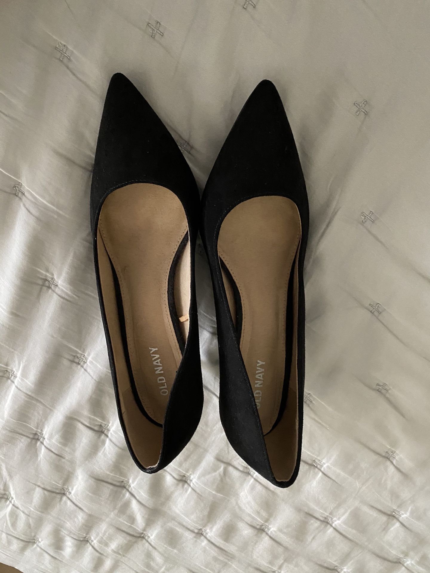 Black heels size 7