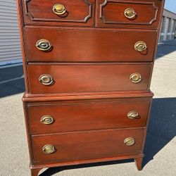 6 drawer Tall boy, chest of drawers/cajonera alta de 6 cajones 