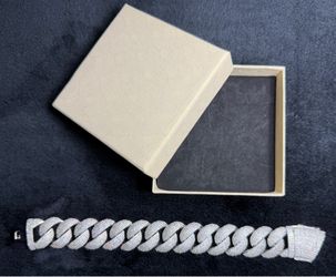 Silver accessorie