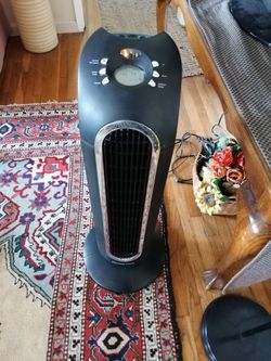 Like new HoneyWell Tower Fan With thermostat up to 60 degree