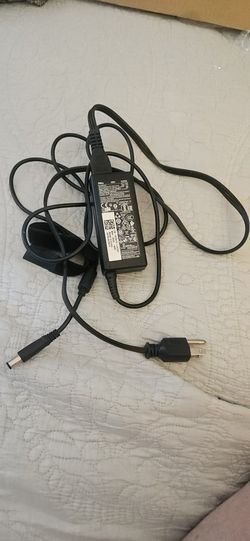Dell 65W AC Power Adapter For Laptops 