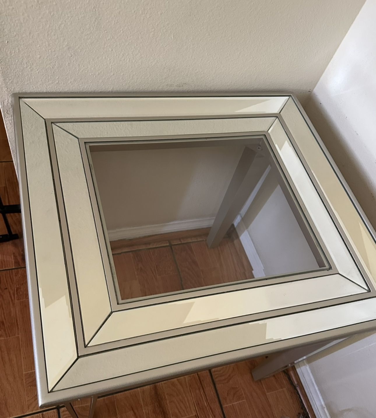 Side Mirrored Table