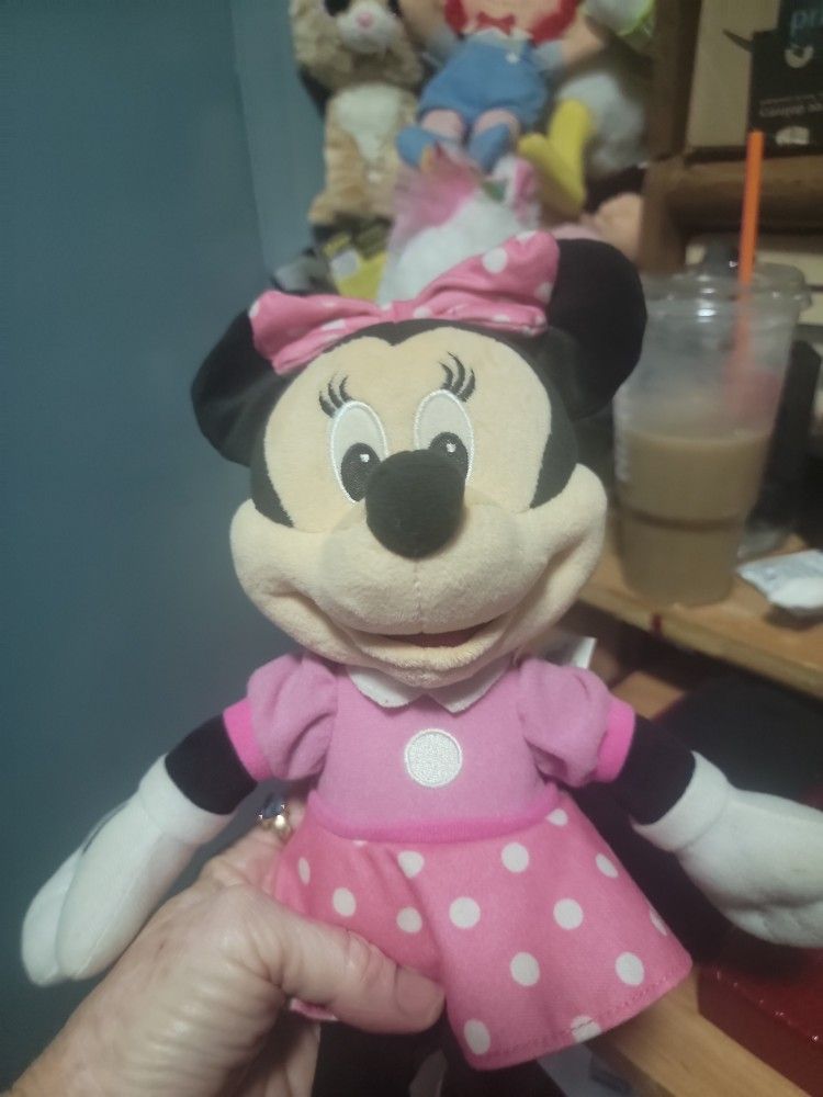 Fisher.price Singing And Giggling Minnie Mousd