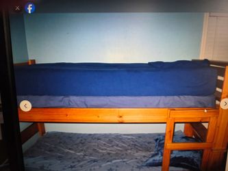 Sturdy Solid wood bunk bed