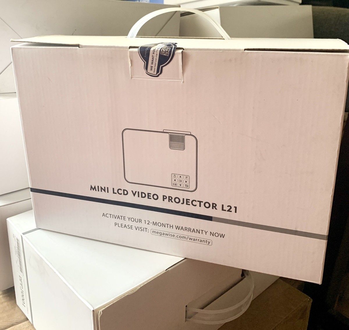 Mini LCD video projector L 21