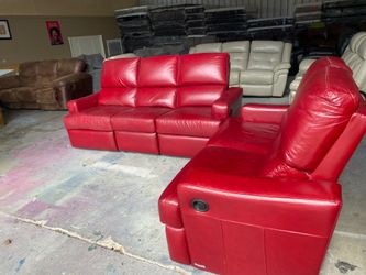 Leather recliner sofa and loveseat 🪢