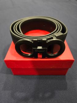 Men's Leather Black Belt and Black Metal Buckle