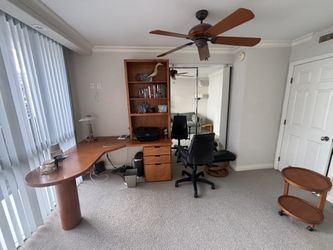 Wood bookshelf with adjustable shelfs