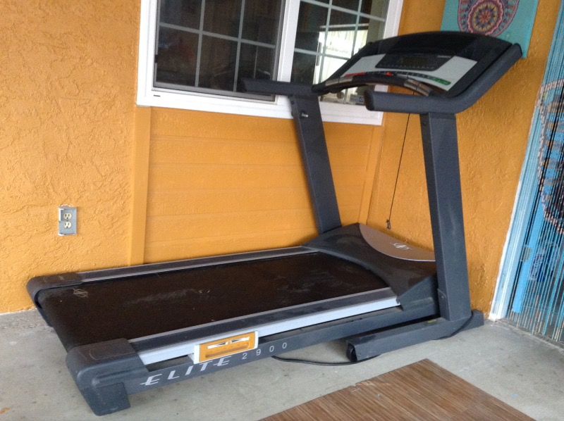 Nordictrack elite 2900 treadmill sale