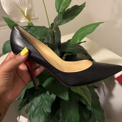 Christian Louboutin red bottom patten leather pumps !