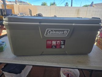 Coleman classic ice chest