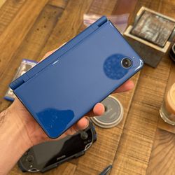 Nintendo DSi XL Midnight Blue