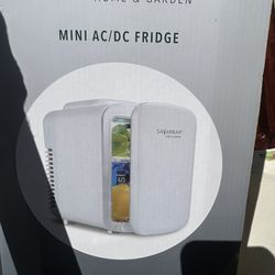 Savannah Home & Garden Mini AC/DC Fridge
