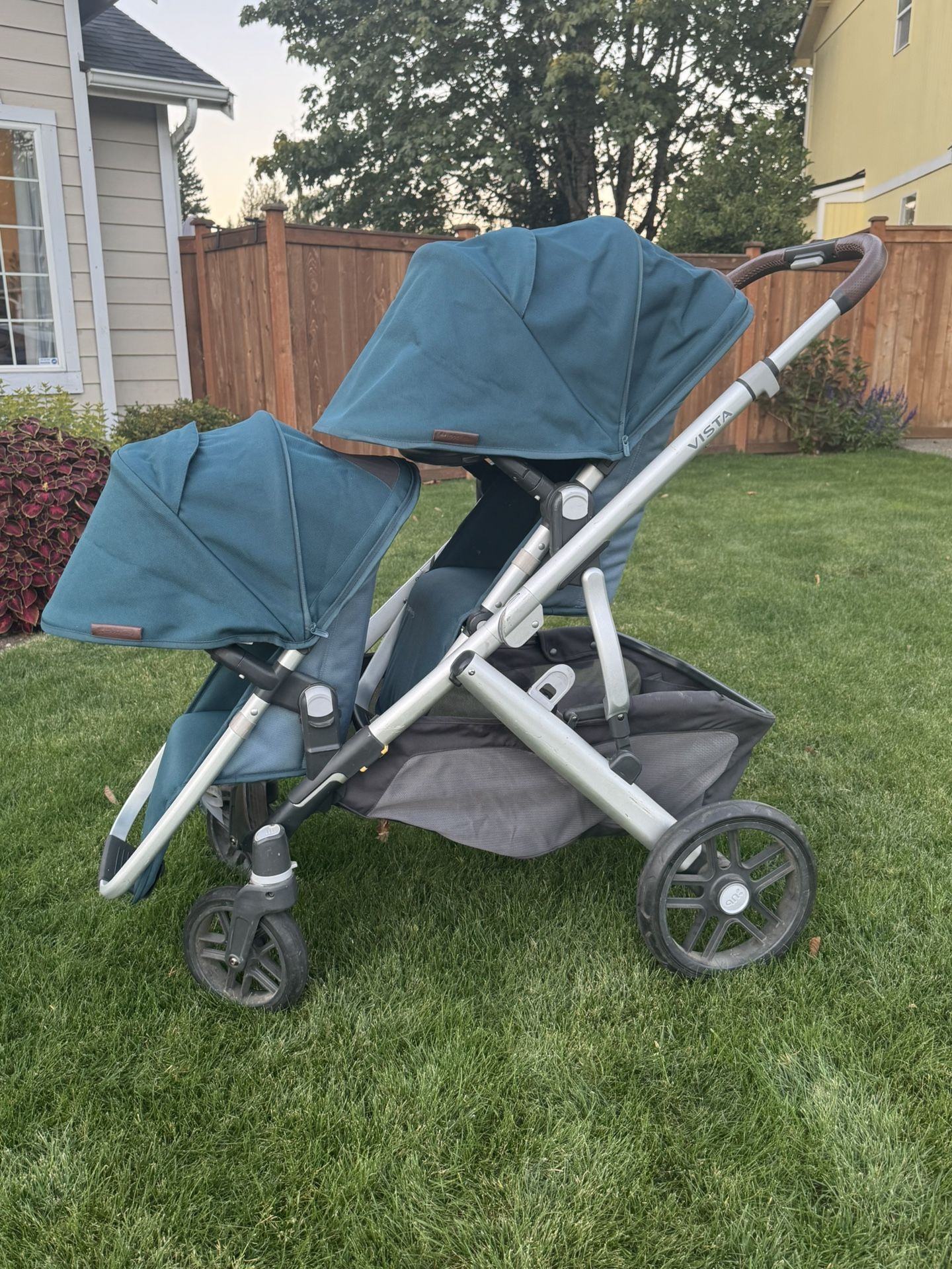 UPPAbaby Vista V2 Stroller W/Rumble Seat | Rare Color: Deep Sea