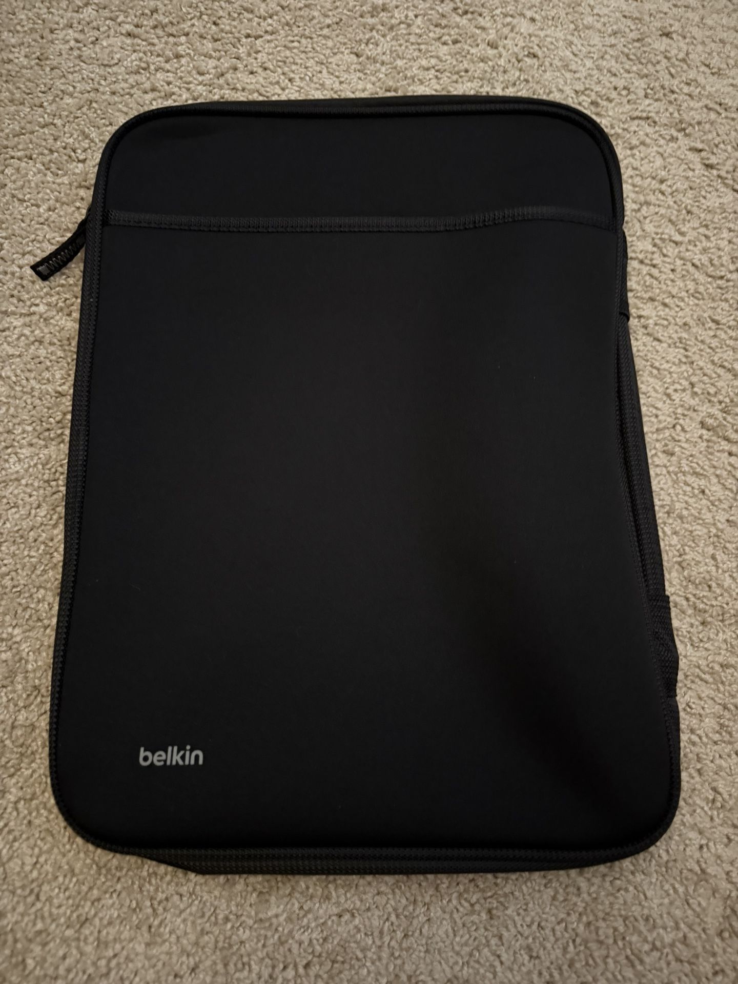 14” Belkin Sleeve Black For Laptop