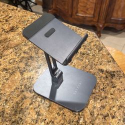 iPad/ Tablet Stand