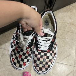 Vans IT Special Edition