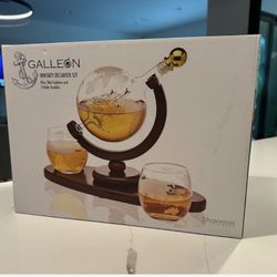 Elegant Design Whiskey Decanter Globe Set with 2 Glasses.