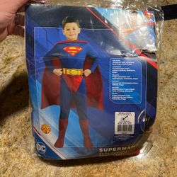 Kids Superman Costume.  Size Small 4-6