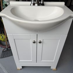 Bathroom Vanity and Wall mirror 
