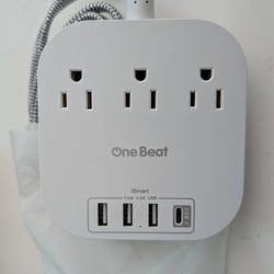 NEW!! Power Strip with USB C, 3 Outlets 4 USB Ports (22.5W/4.5A) - Desktop Charging Station