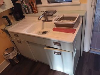 Kitchen vintage metal countertop