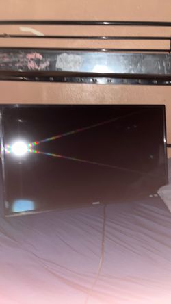 polaroid TV 30 inches