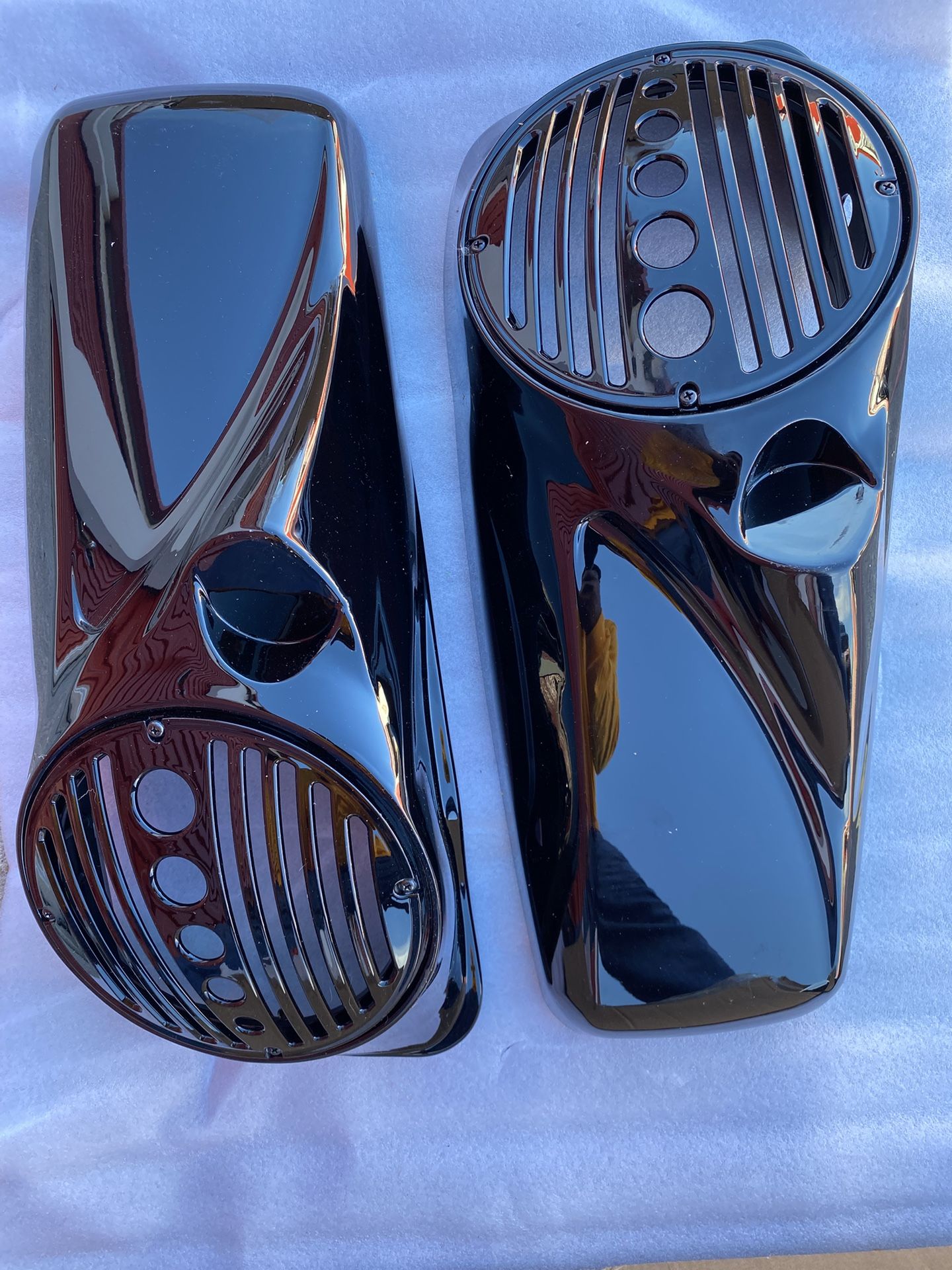 HARLEY 8"/8.8" SPEAKER LIDS FIT 2014-CURRENT MOTORCYCLE