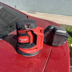 Milwaukee M18 Orbital Sander $80 Firme Precio 