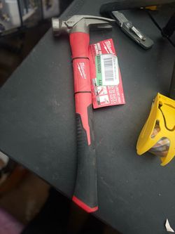 Milwaukee 21oz Fiberglass Framing Hammer