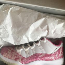 Jordan 11 Pink Snakeskin 