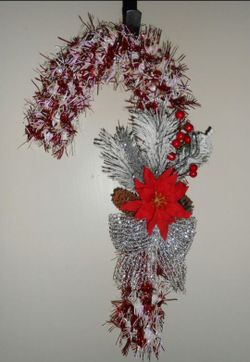 Christmas Candy Cane Wreath