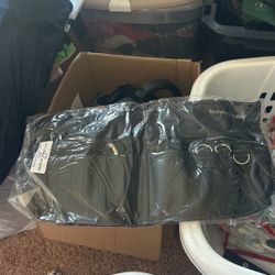 Makeup belt for brushes