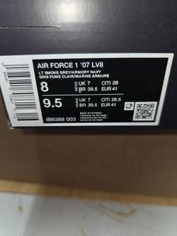 Mens size 8 brand new never worn Air Force 1 Low grey with blue check mark