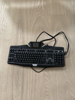 Logitech G19s Gaming Keyboard with Game Panel Screen