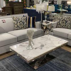 Montecelio Light Gray/Navy Loveseat
Furniture of America$10 Down Payment And Financing Available