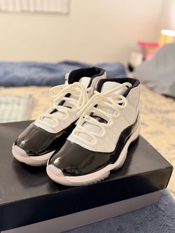 Nike Air Jordan 11 Retro Concord 2018 Size 10 OG Box 45 378037-100 Excellent