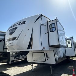 2023 Forest River Sabre Fifth Wheel / Travel Trailer/ Rv