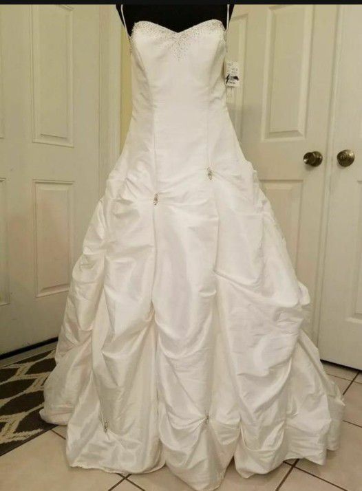 New Wedding  Dress  sz 14