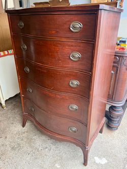 5 Drawer Bow Front Mahogany Tall Dresser