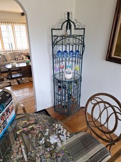 Round Metal Wine Rack
