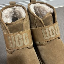 UGG Womens Boots Shoes Size 6